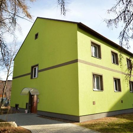 Apartmany - Skolni Chomutov Luaran gambar