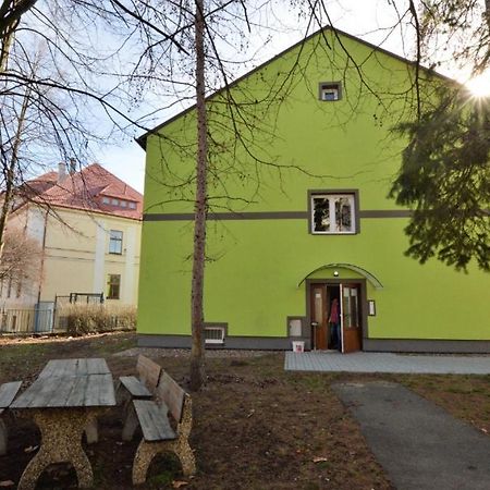 Apartmany - Skolni Chomutov Luaran gambar