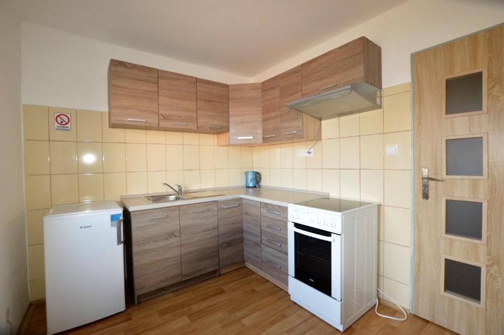 Apartmany - Skolni Chomutov Luaran gambar