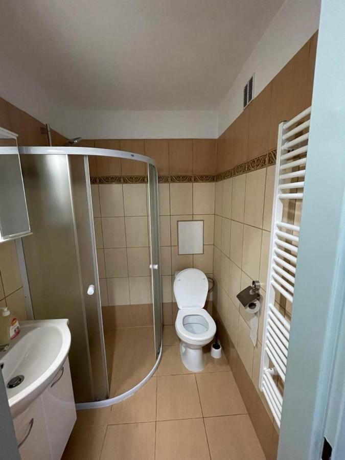 Apartmany - Skolni Chomutov Luaran gambar
