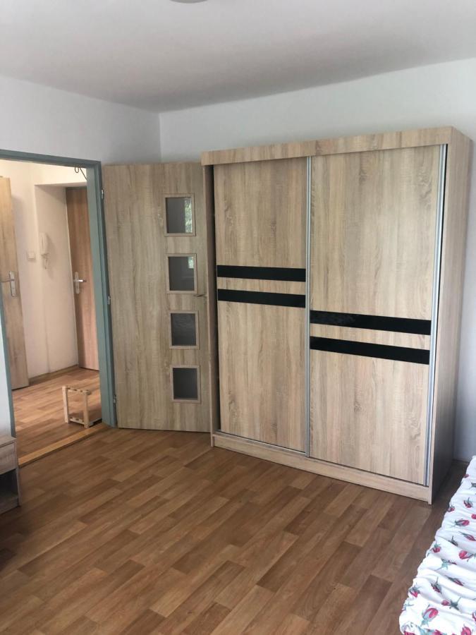 Apartmany - Skolni Chomutov Luaran gambar